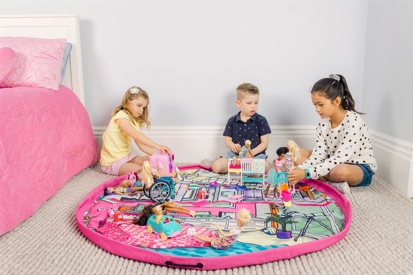 Barbie® Dreamhouse Play Pouch